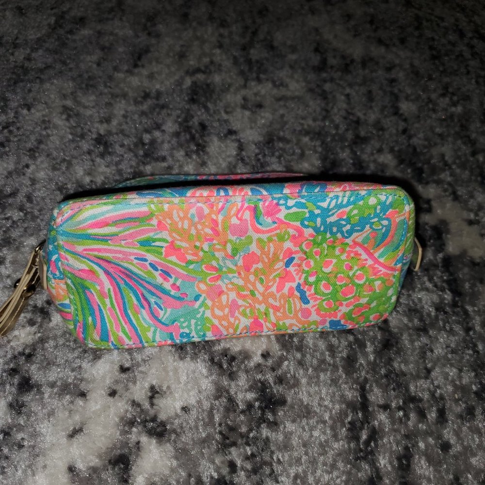 Lilly Pulitzer Carry Pouch Like NEW! - Picture 4 of 9